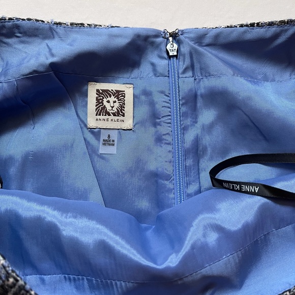 Anne Klein Tweed pencil skirt. Black/Devonshire combo. Size 8 - Picture 4 of 4